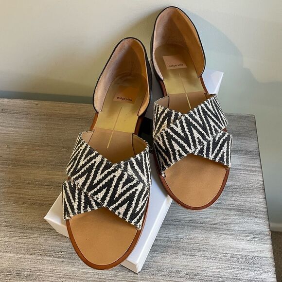 Dolce Vita Delila Sandals - Picture 2 of 5